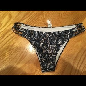 Bikini bottom size small new